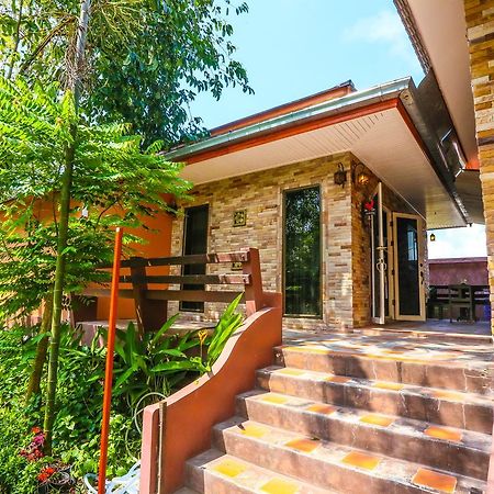พลาบุรี รีสอร์ต Hotel บ้านฉาง ภายนอก รูปภาพ