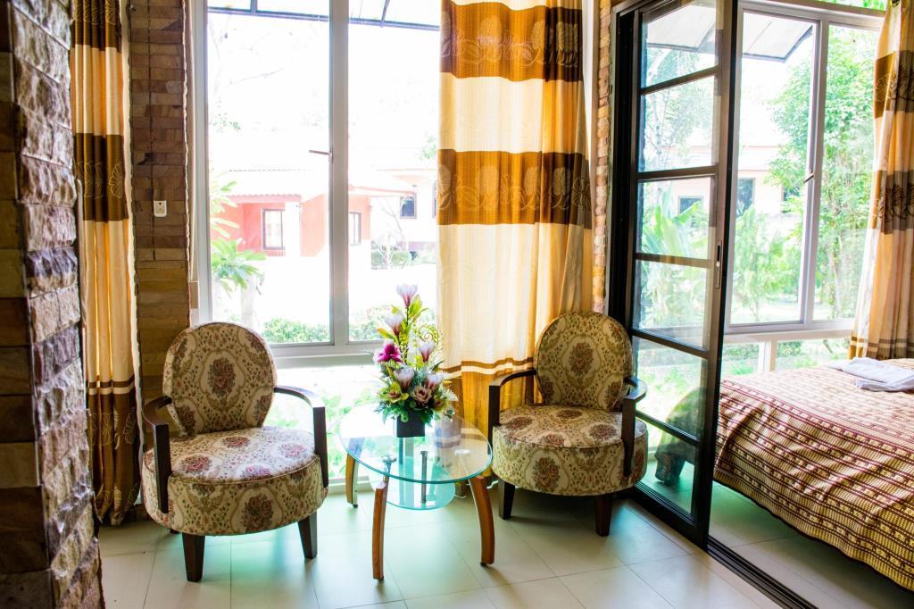 พลาบุรี รีสอร์ต Hotel บ้านฉาง ภายนอก รูปภาพ