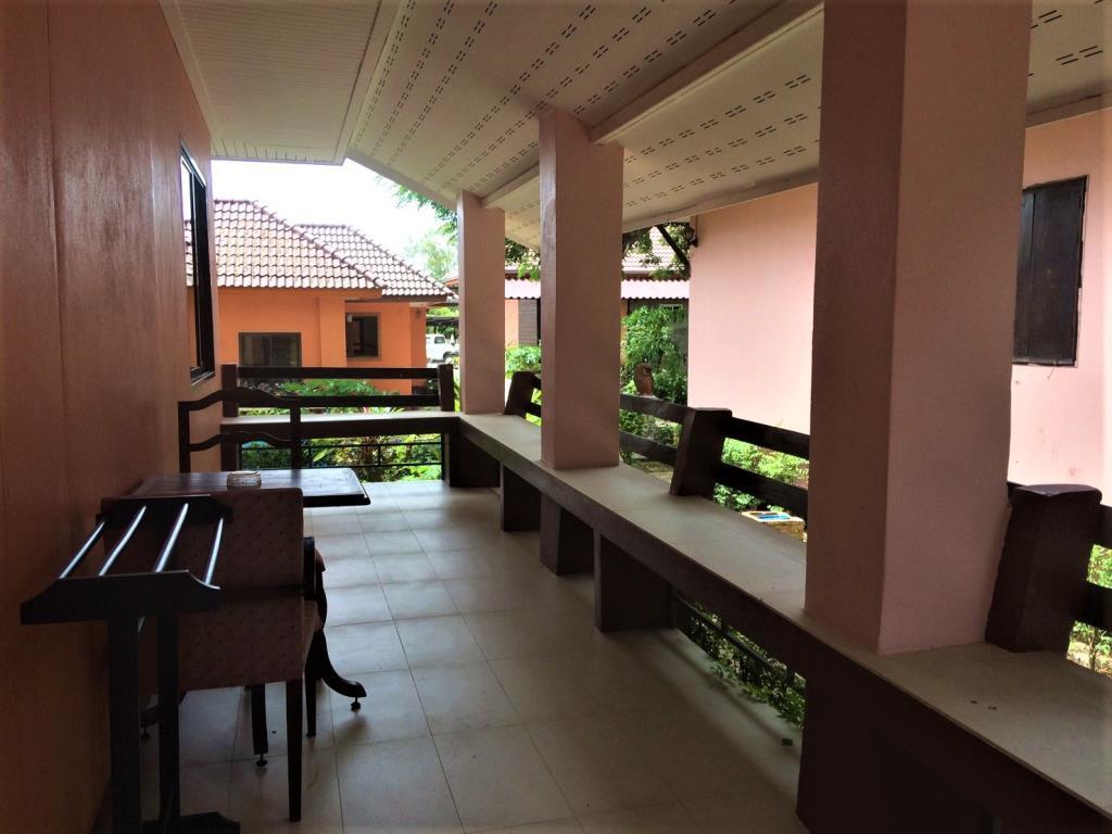 พลาบุรี รีสอร์ต Hotel บ้านฉาง ภายนอก รูปภาพ