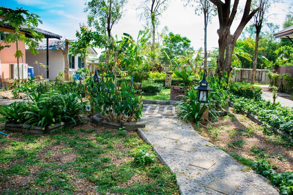 พลาบุรี รีสอร์ต Hotel บ้านฉาง ภายนอก รูปภาพ