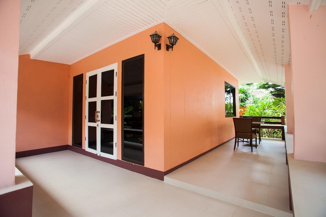 พลาบุรี รีสอร์ต Hotel บ้านฉาง ภายนอก รูปภาพ