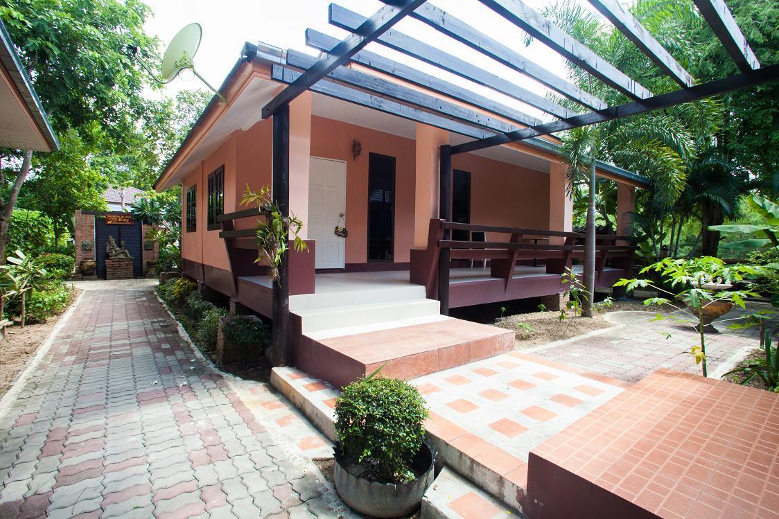 พลาบุรี รีสอร์ต Hotel บ้านฉาง ภายนอก รูปภาพ