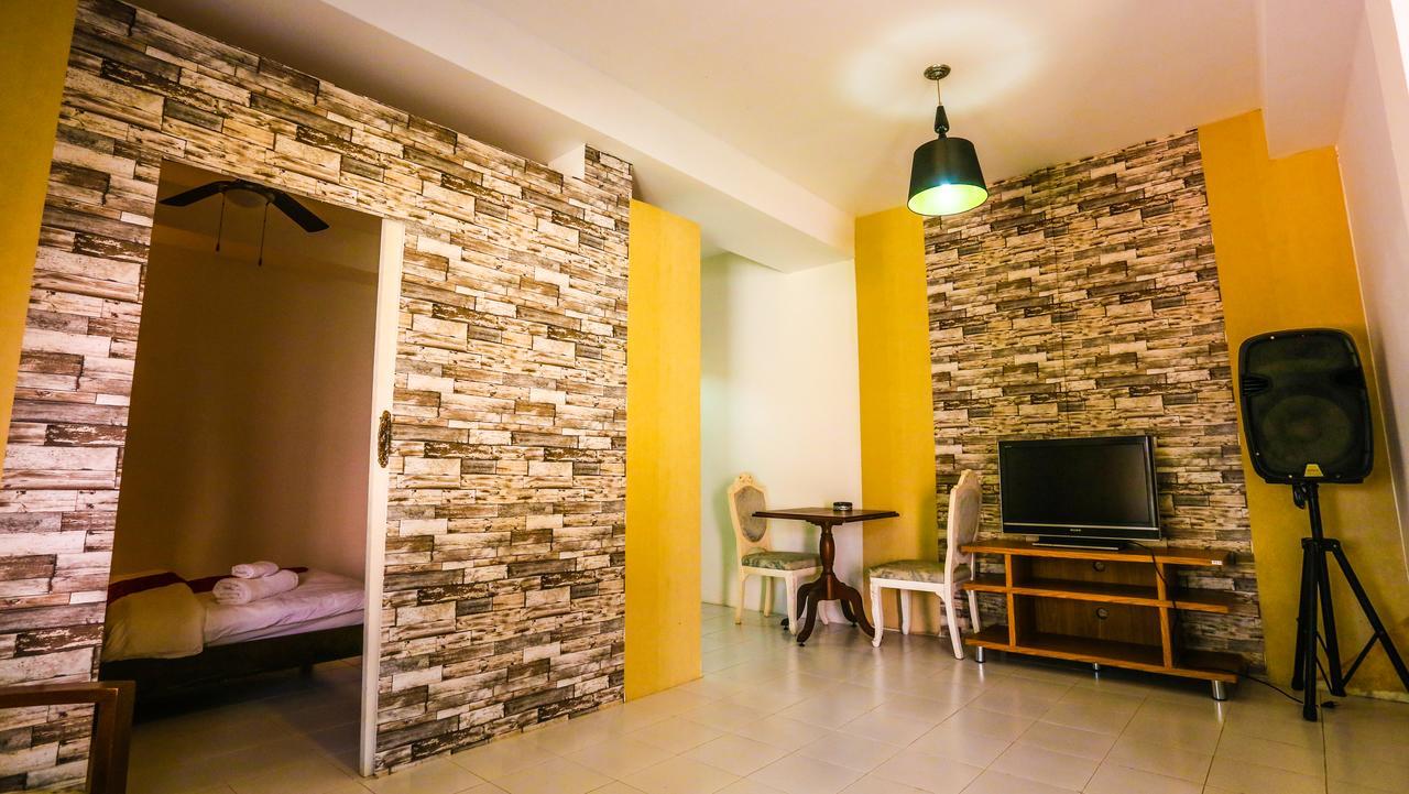พลาบุรี รีสอร์ต Hotel บ้านฉาง ภายนอก รูปภาพ
