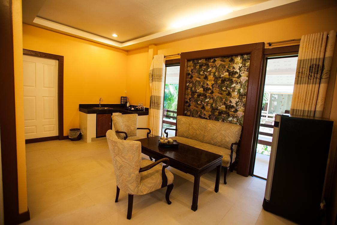 พลาบุรี รีสอร์ต Hotel บ้านฉาง ภายนอก รูปภาพ