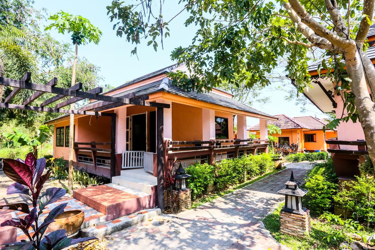 พลาบุรี รีสอร์ต Hotel บ้านฉาง ภายนอก รูปภาพ