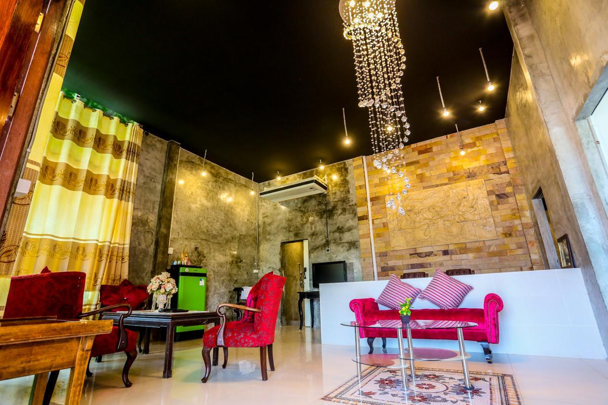 พลาบุรี รีสอร์ต Hotel บ้านฉาง ภายนอก รูปภาพ