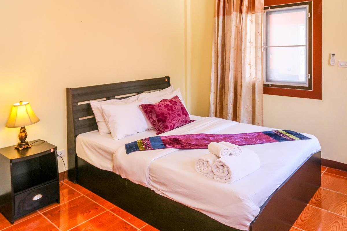 พลาบุรี รีสอร์ต Hotel บ้านฉาง ภายนอก รูปภาพ